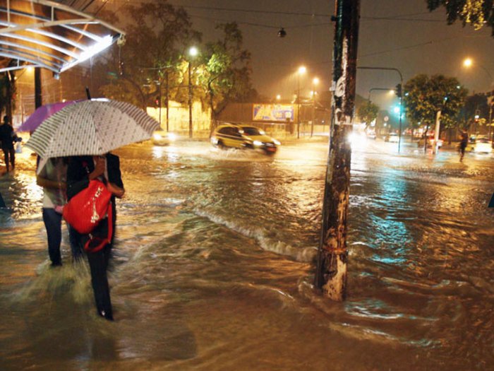 Forte chuva atinge o Rio nesta segunda (25)